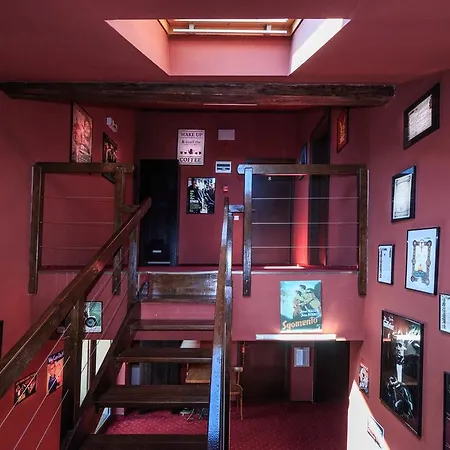 The Ghetto 4* Buşteni