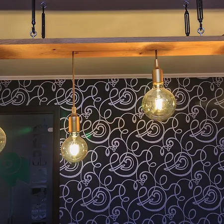 The Ghetto 4* Buşteni